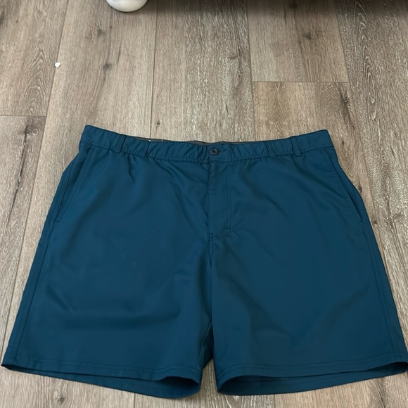 Columbia Freezer Cool Light Weight Navy Shorts Size 44 - Picture 1 of 5